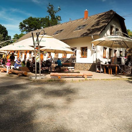 Penzion U Lavky Kvetnice Esterno foto