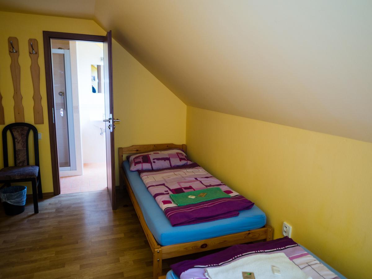 Penzion U Lavky Kvetnice Esterno foto